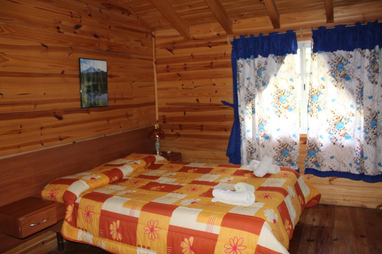 Sasha Motel Familiar Вила ла Ангостура Екстериор снимка